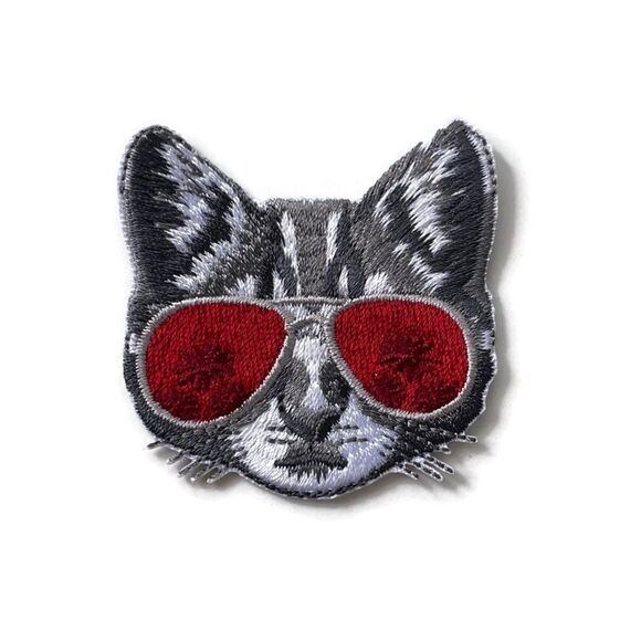 Cool Shades Grey Tabby Cat Head Embroidered Patch - Picture 1 of 3